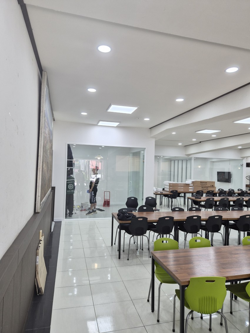 제이교회 식당 소 그룹실 공사