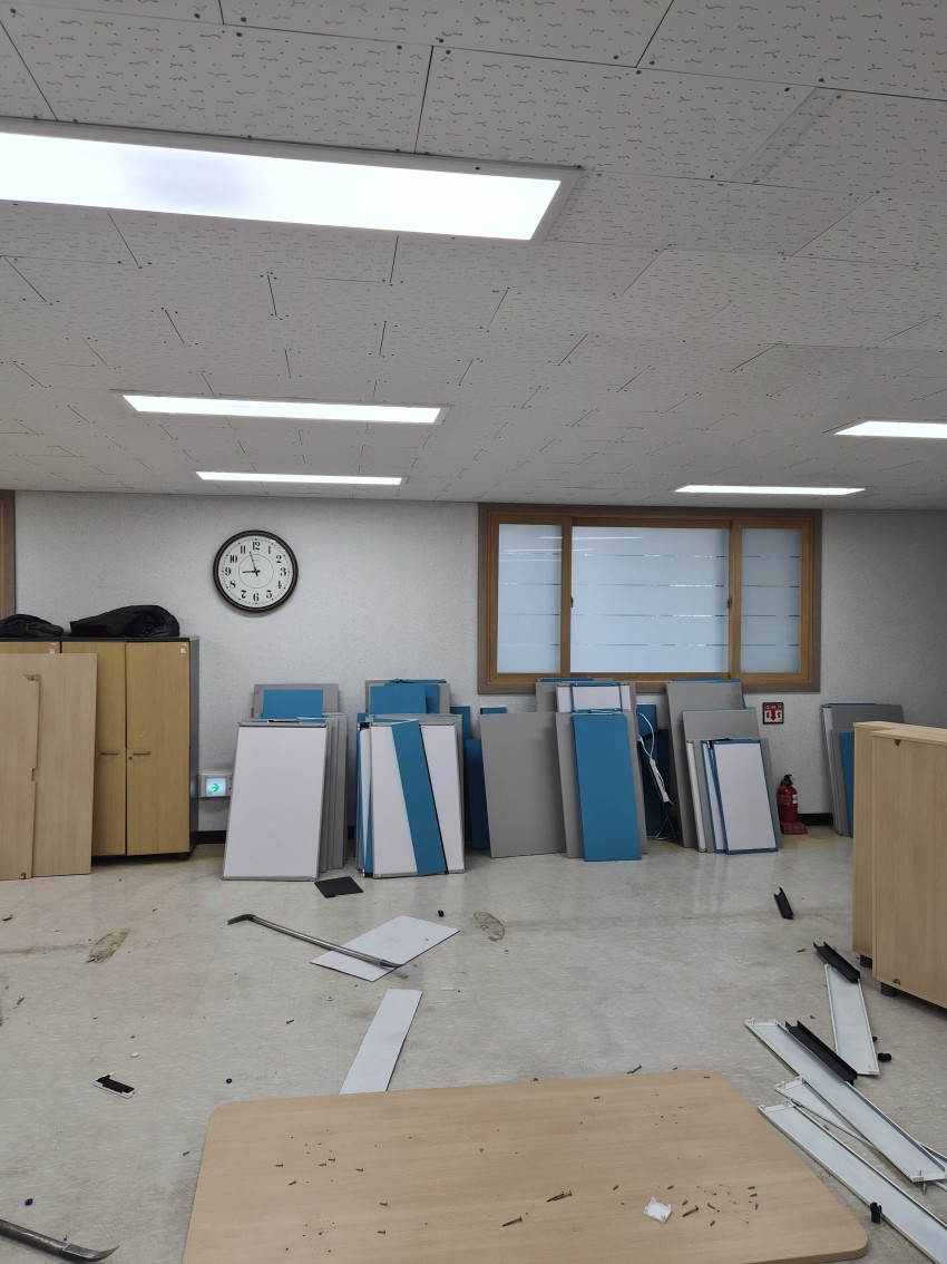 라이온즈 경산 볼파크 1층 사무 환경개선 공