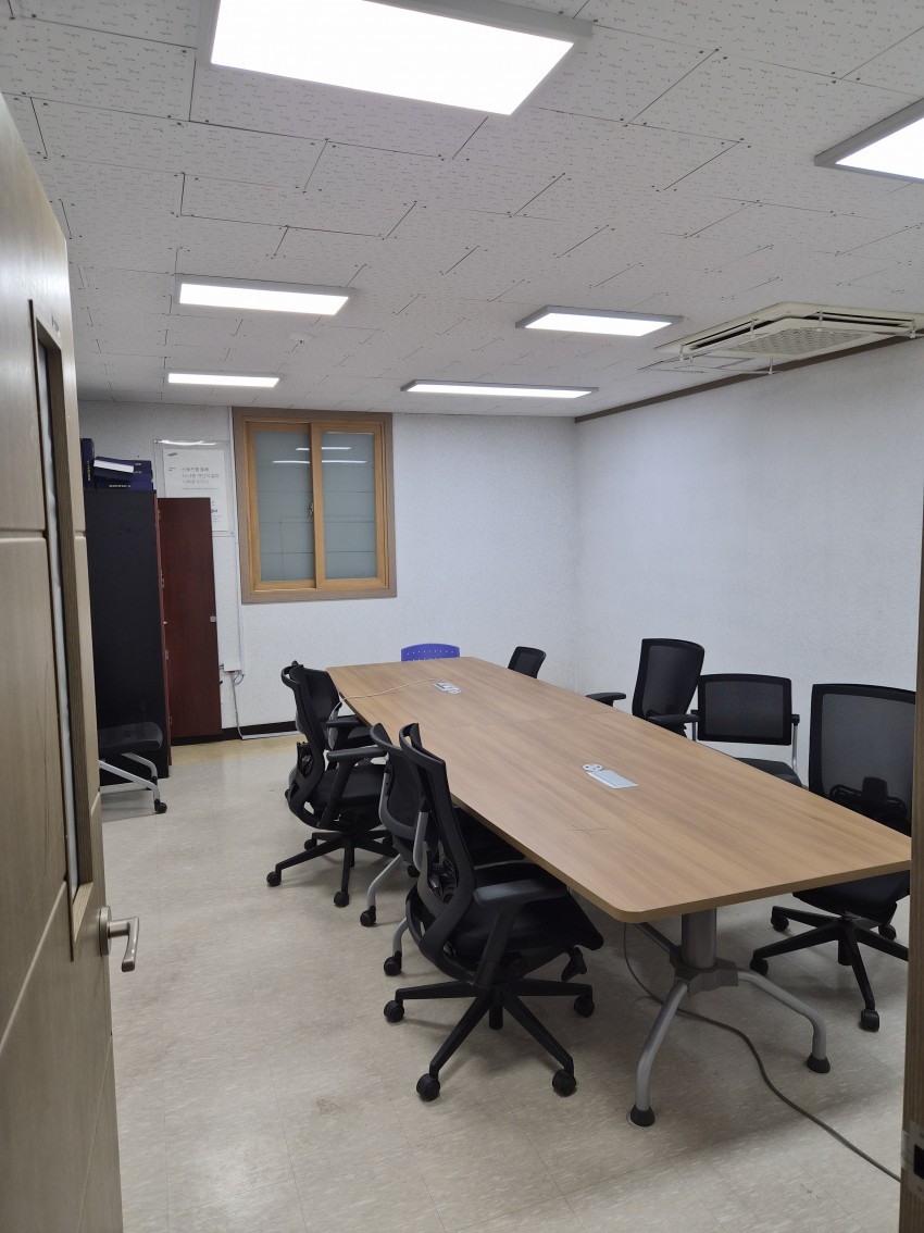라이온즈 경산 볼파크 1층 사무 환경개선 공